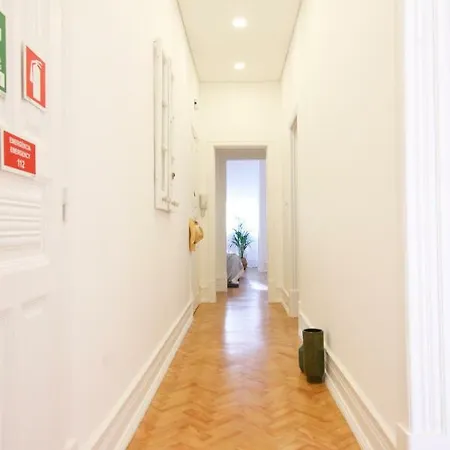 Amazing Fully Renovated In Center