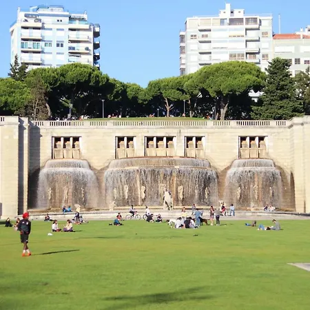 Apartment Amazing Fully Renovated In Center Lisbon
