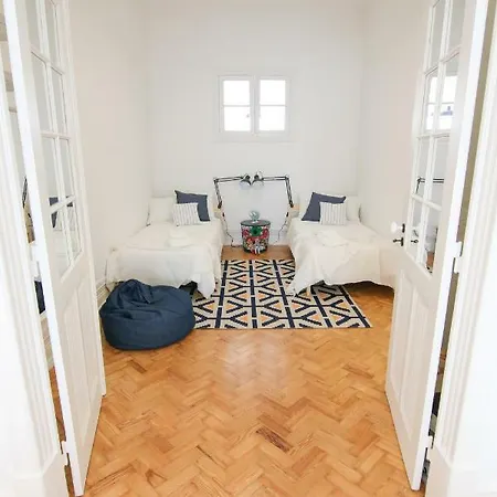 Amazing Fully Renovated In Center Apartment Lisbon