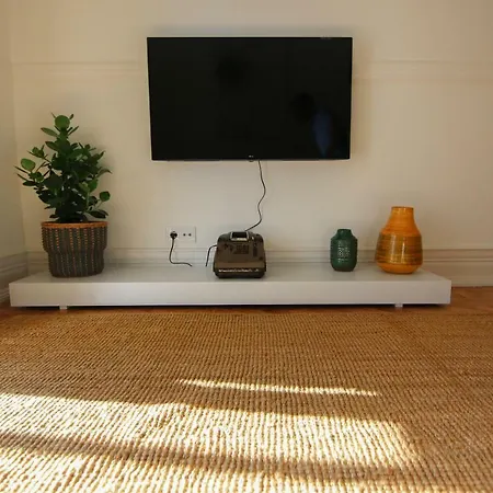 Amazing Fully Renovated In Center Lisbon